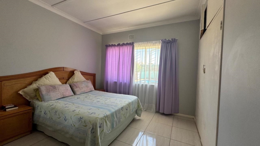 3 Bedroom Property for Sale in Verwoerdpark Northern Cape